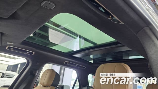 Land Rover Range Rover Sport 2024 — ფოტო 18/20