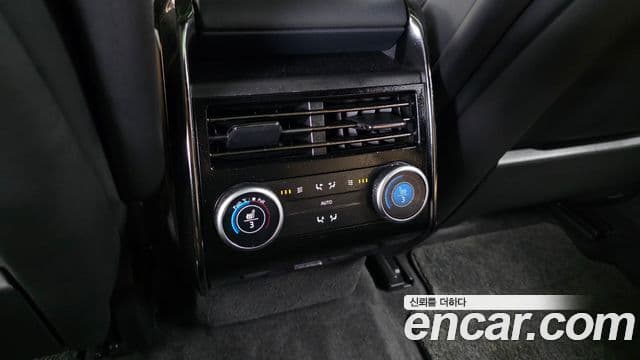 Land Rover Range Rover Sport 2024 — ფოტო 19/20