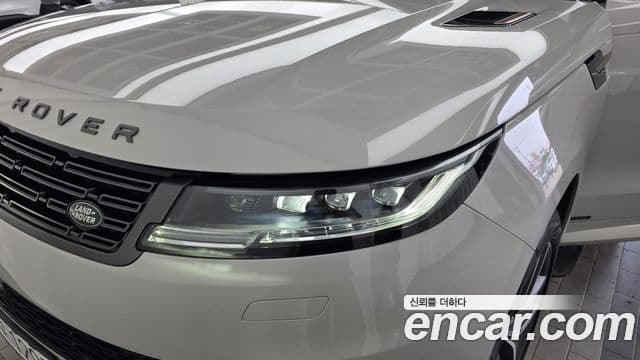 Land Rover Range Rover Sport 2024 — Photo 19/36