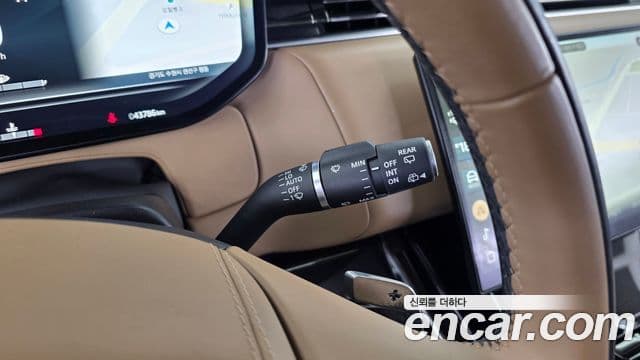 Land Rover Range Rover Sport 2024 — Photo 15/36