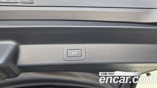 Land Rover Range Rover Sport 2024 — Photo 12/36