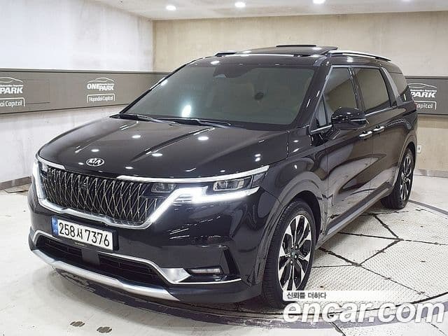 Kia Carnival 2020 — ფოტო 9/20