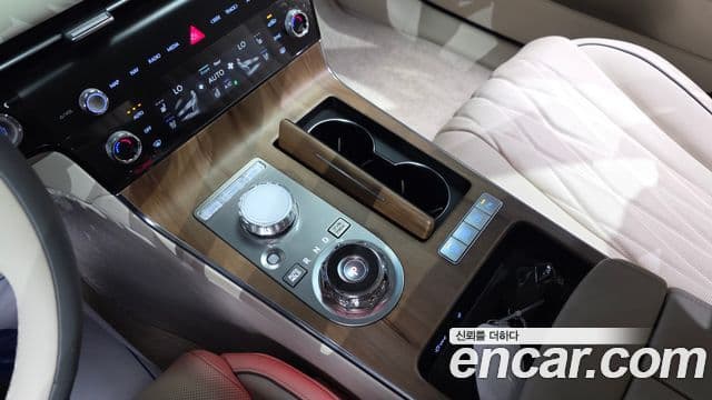 Genesis Electrified G80 2024 — Şəkil 7/20