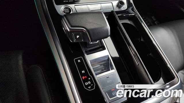 Audi Q7 2021 — Şəkil 8/20