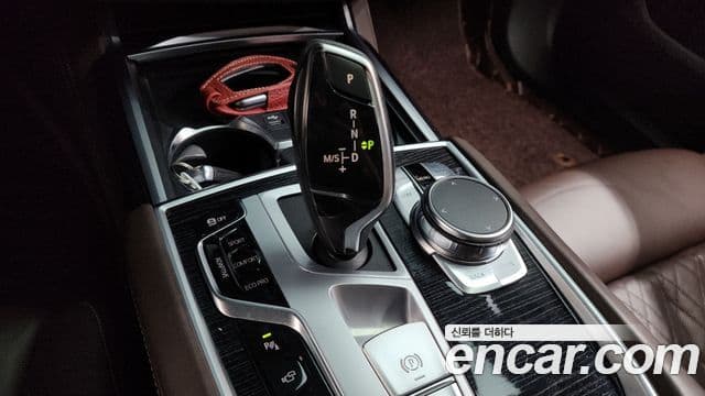 BMW 7 Series 2019 — ფოტო 9/20