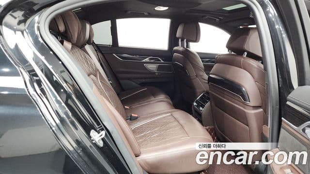 BMW 7 Series 2019 — ფოტო 11/20