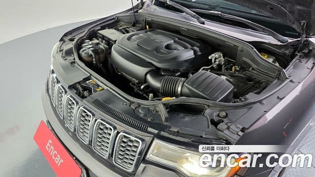 Jeep Grand Cherokee 2021 — Şəkil 6/20