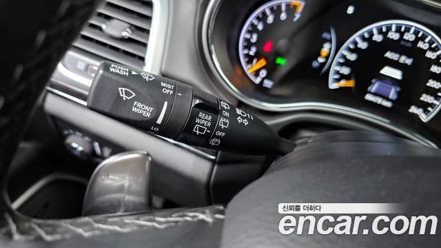 Jeep Grand Cherokee 2021 — Photo 24/33