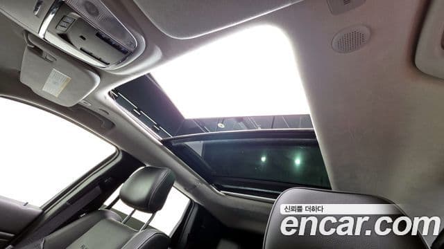 Jeep Grand Cherokee 2021 — Photo 17/33