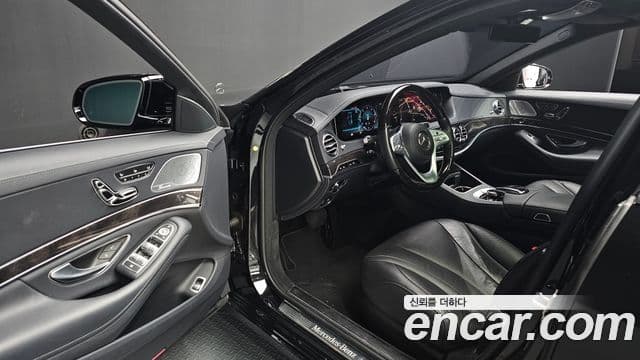 Mercedes-Benz S-Class 2019 — Фото 11/20