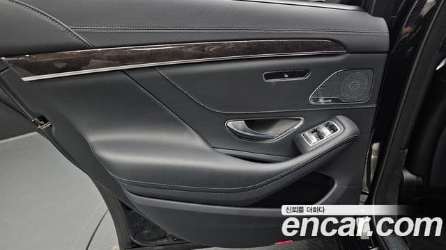 Mercedes-Benz S-Class 2019 — ფოტო 18/37