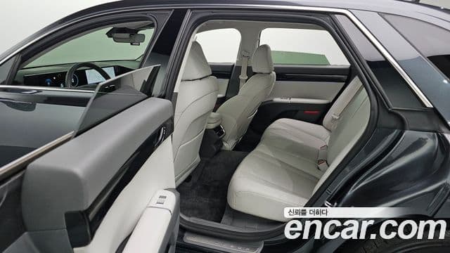 Hyundai Grandeur 2022 — Фото 19/20