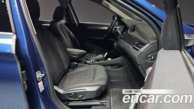 BMW X1 2021 — Şəkil 31/33