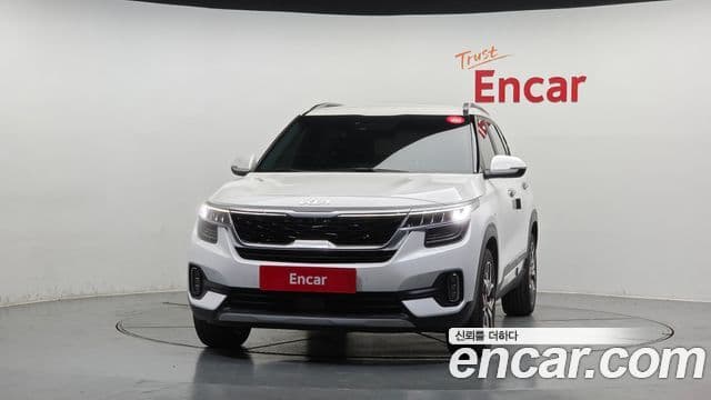 Kia Seltos 2022 — ფოტო 3/20