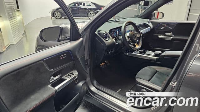 Mercedes-Benz GLB-Class 2022 — Şəkil 10/20