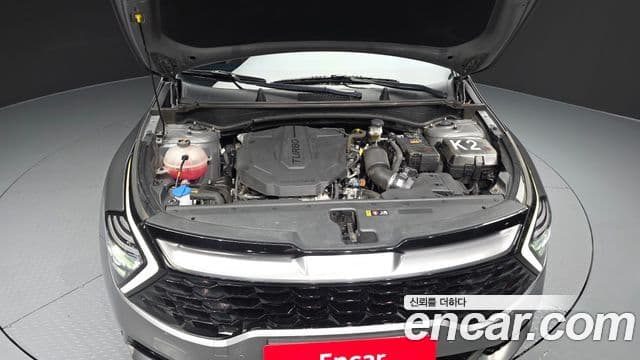Kia Sportage 2023 — ფოტო 6/20