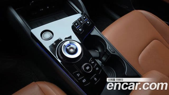 Kia Sportage 2023 — ფოტო 9/20
