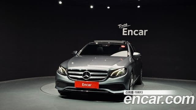 Mercedes-Benz E-Class 2018 — ფოტო 3/20