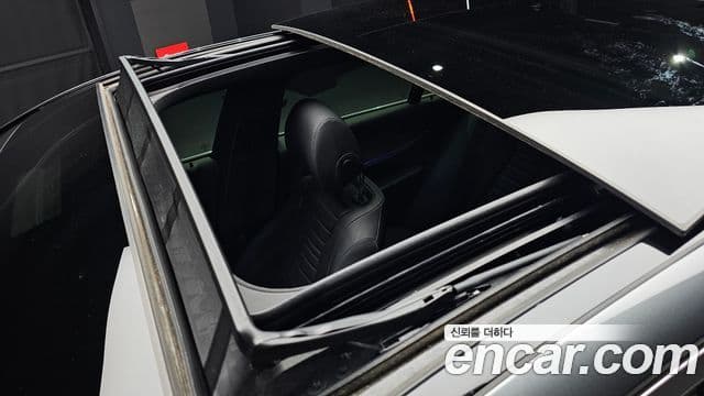 Mercedes-Benz E-Class 2018 — ფოტო 15/20