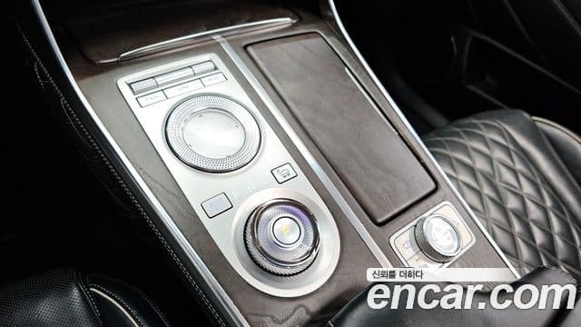 Genesis GV80 2020 — Photo 14/32