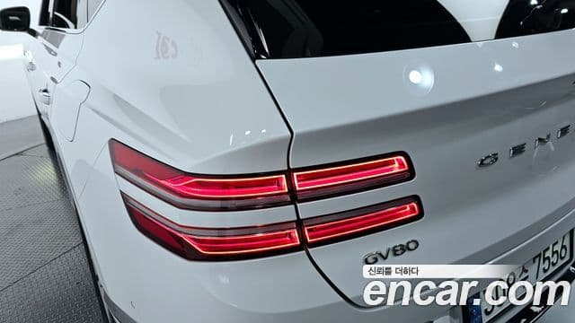Genesis GV80 2020 — Photo 1/32