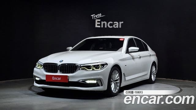 BMW 5 Series 2018 — Şəkil 1/20