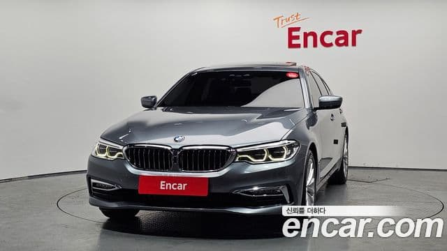 BMW 5 Series 2018 — ფოტო 3/20
