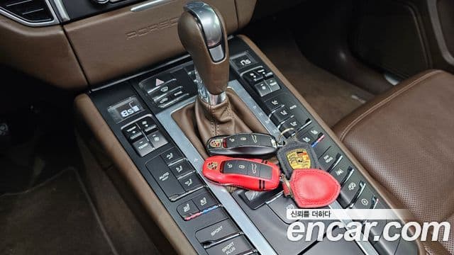 Porsche Macan 2018 — Photo 11/20