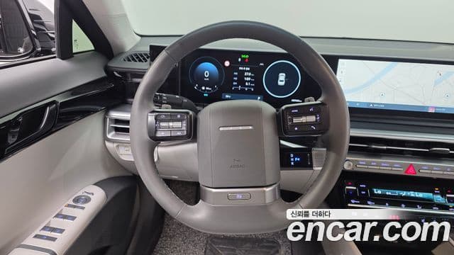 Hyundai Grandeur Hybrid 2023 — Photo 19/20