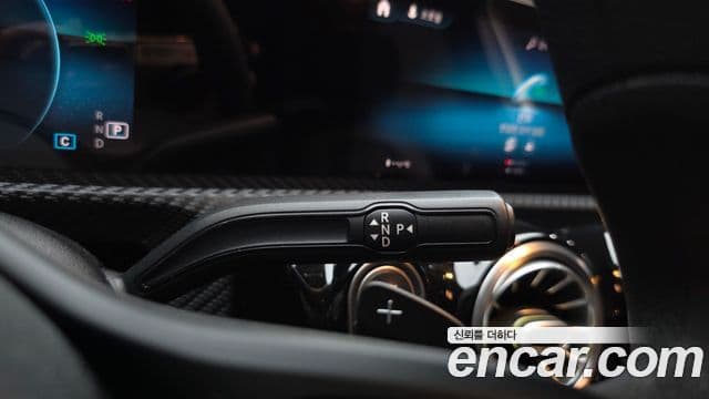 Mercedes-Benz A-Class 2020 — Şəkil 14/31