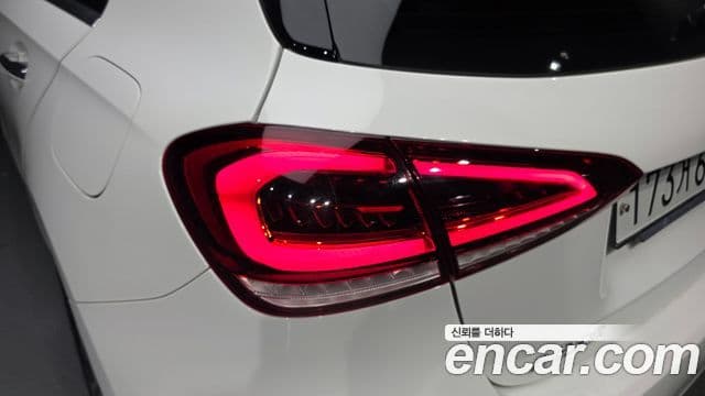 Mercedes-Benz A-Class 2020 — Şəkil 20/31