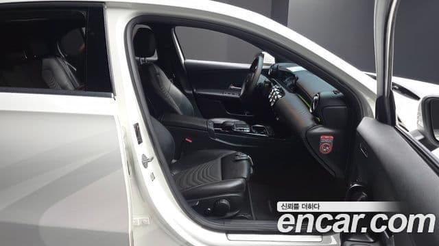 Mercedes-Benz A-Class 2020 — Şəkil 31/31
