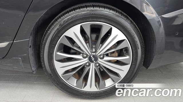 Kia K8 2022 — Photo 20/37