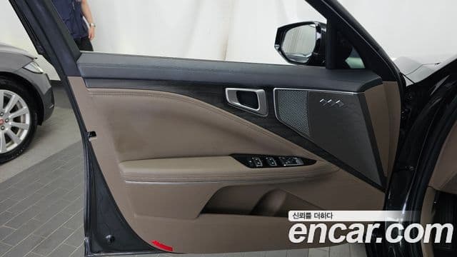 Kia K8 2022 — Photo 2/37