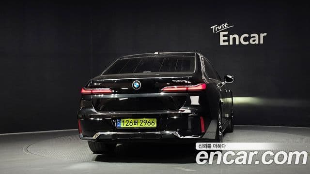 BMW 7 Series 2024 — Şəkil 3/20
