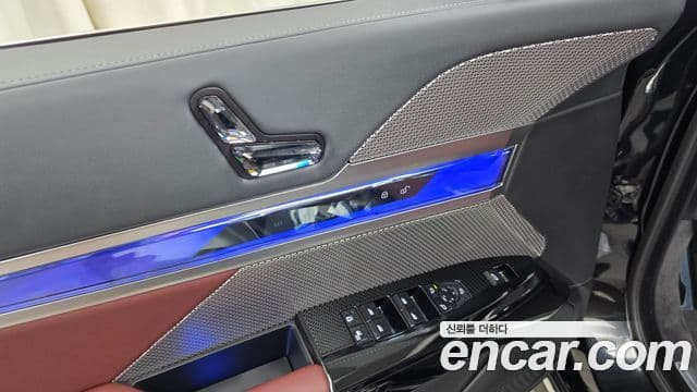 BMW 7 Series 2024 — Photo 6/34