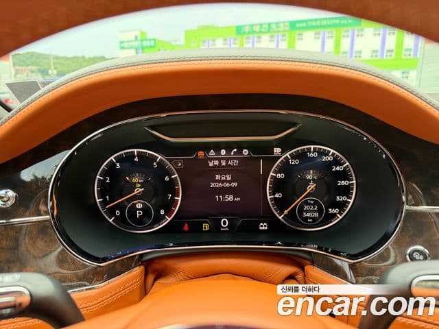 Bentley Continental GT 2021 — ფოტო 7/20
