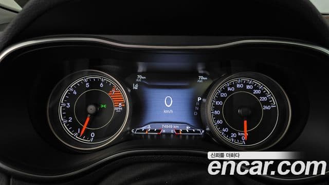 Jeep Cherokee 2020 — Şəkil 8/20