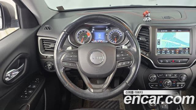 Jeep Cherokee 2020 — Şəkil 13/20