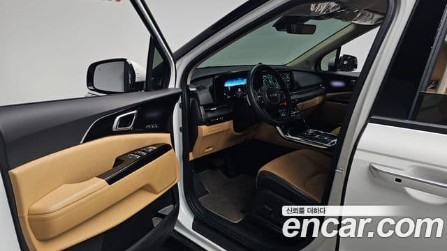 Kia Carnival 2023 — Фото 10/20