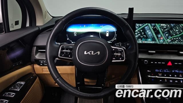 Kia Carnival 2023 — Фото 12/20