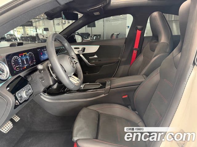 Mercedes-Benz CLA-Class 2025 — Фото 19/20