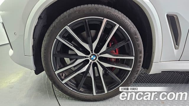 BMW X5 2022 — Photo 6/19