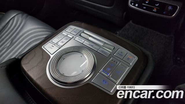 Genesis Electrified G80 2020 — ფოტო 19/20