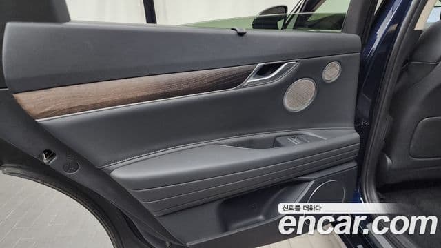 Genesis G80 2020 — Photo 19/37