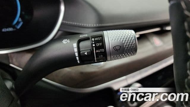 Genesis G80 2020 — Photo 36/37