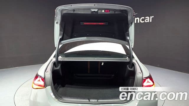 Mercedes-Benz E-Class 2024 — Şəkil 17/20