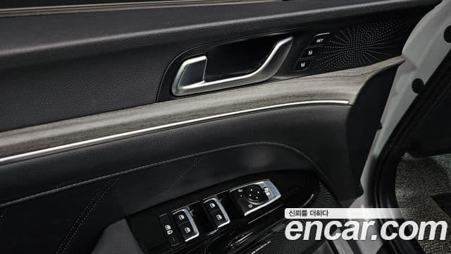 Kia K5 2024 — Photo 24/32