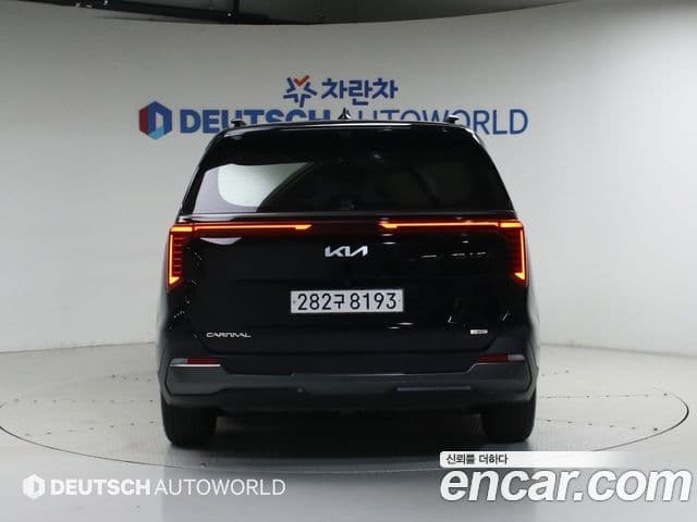 Kia Carnival 2024 — ფოტო 4/20