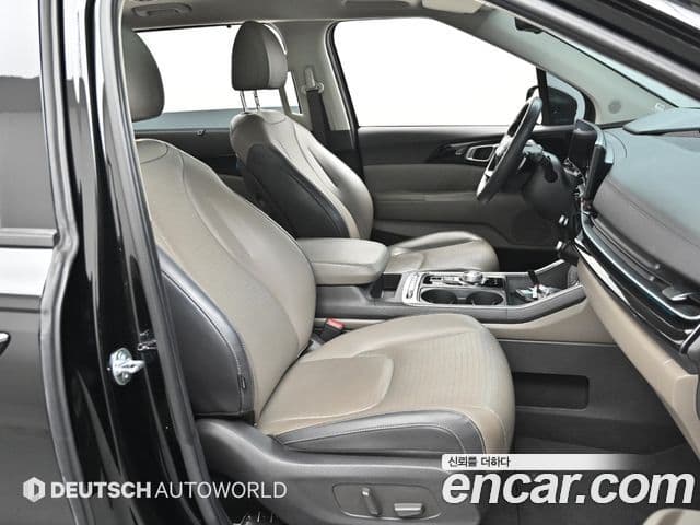 Kia Carnival 2024 — ფოტო 16/20